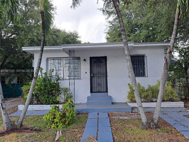 71 NE 67th St in Miami, FL - Building Photo - Building Photo