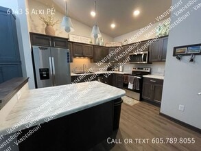 6143 S Alki Pl in Sioux Falls, SD - Building Photo - Building Photo