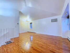 3080 Middletown Rd in Bronx, NY - Building Photo - Building Photo