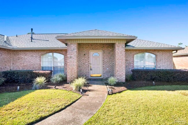 property at 578 Batten Blvd