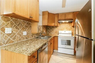 2326 E 111th Ave in Tampa, FL - Building Photo - Building Photo