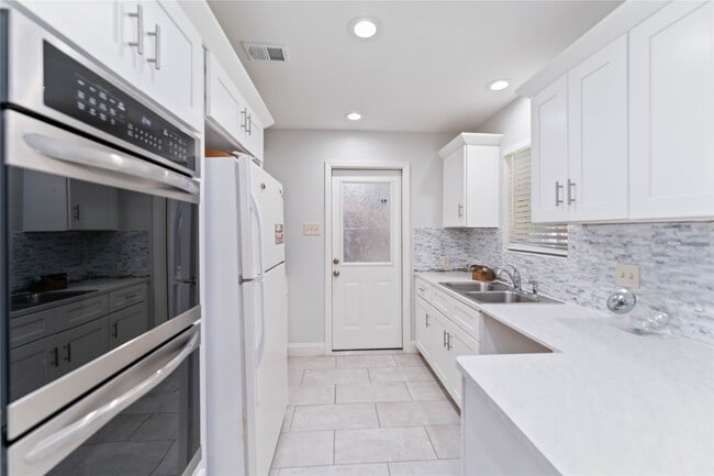 property at 12119 Dunlap St