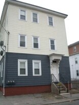 36 Grape St in Providence, RI - Building Photo