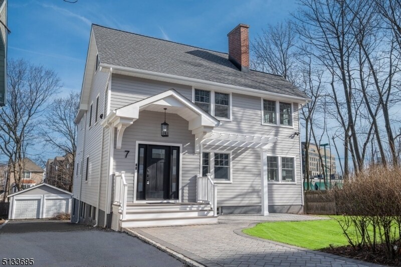 7 Francis Pl-Unit -2 in Montclair, NJ - Building Photo