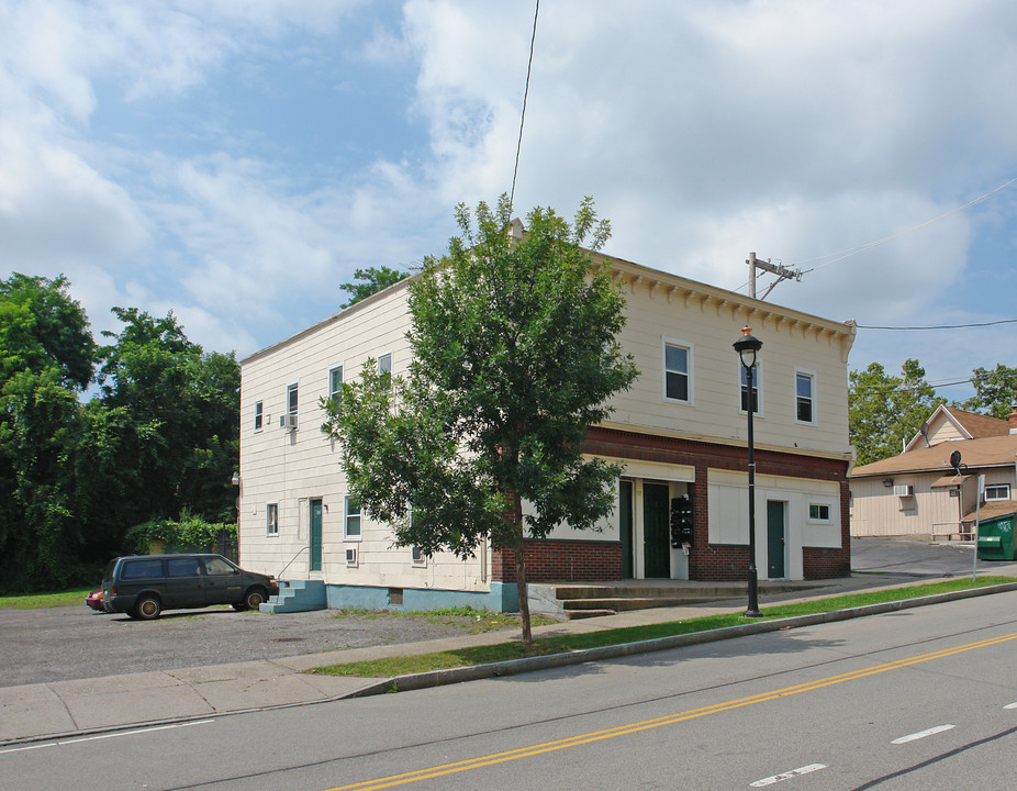 85-89 Latta Rd in Rochester, NY - Foto de edificio