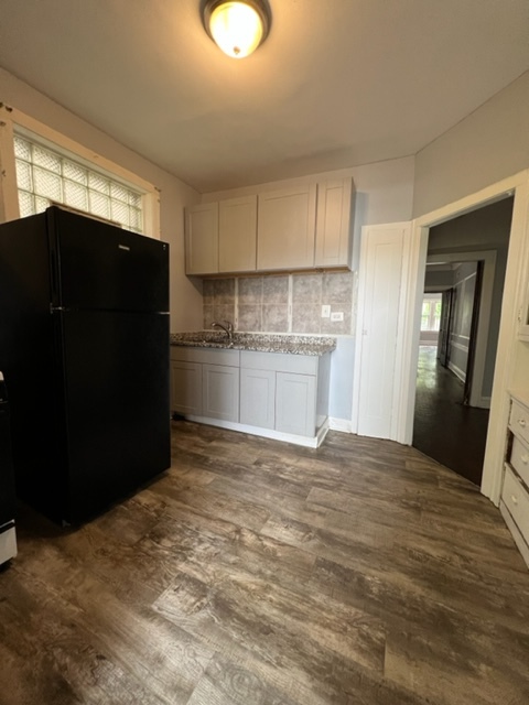 8038 S Maryland Ave, Unit 2 in Chicago, IL - Building Photo - Building Photo