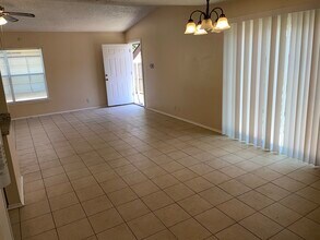 11731 Spring Club Dr in San Antonio, TX - Building Photo - Building Photo