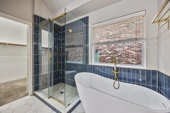 8100 Twin Oaks Dr in McKinney, TX - Building Photo - Building Photo