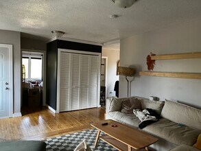 4403 28th Ave S, Unit upper in Minneapolis, MN - Building Photo - Building Photo