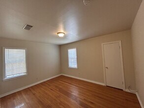 2520 39th St in Lubbock, TX - Building Photo - Building Photo