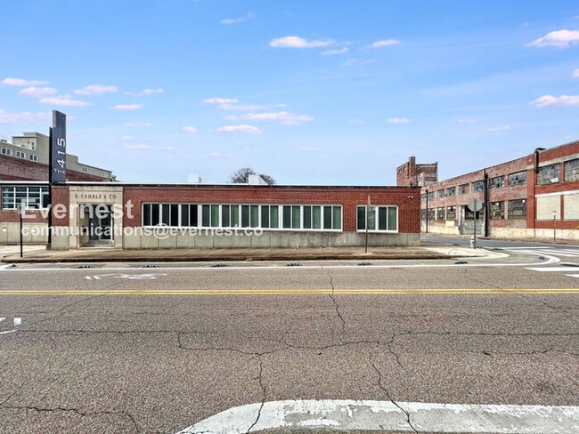 property at 415 S Front St