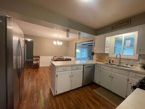 7865 Ridgewood Dr in Jenison, MI - Building Photo - Building Photo