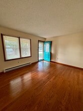 6080 W Donnagail Dr in Penn Laird, VA - Building Photo - Building Photo