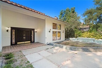 119 Bell Cyn Rd in Bell Canyon, CA - Building Photo - Building Photo