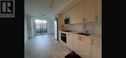 2545 Simcoe St N in Oshawa, ON - Building Photo - Building Photo