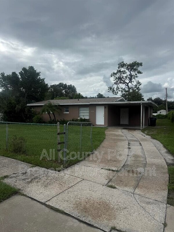 property at 1625 E Fern Rd