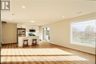 835 Arcadian Private in Ottawa, ON - Building Photo - Building Photo