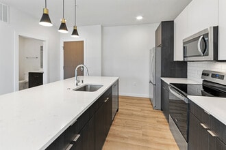 5945 6th Ave in Kenosha, WI - Building Photo - Building Photo