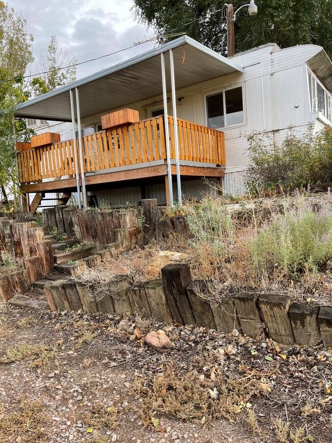 1502 Locust St in Canon City, CO - Building Photo - Building Photo