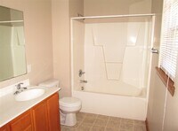 114 Nicole Ct photo'