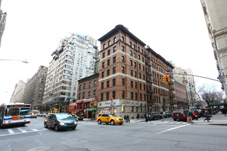 17 E 89th St in New York, NY - Building Photo - Building Photo