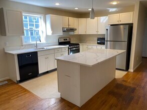 52 Kenneth St in Newton, MA - Building Photo - Building Photo