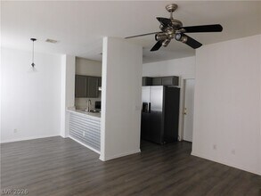 1342 Dusty Creek St in Las Vegas, NV - Building Photo - Building Photo