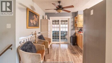 9404 Tamarack St in Windsor, ON - Building Photo - Building Photo