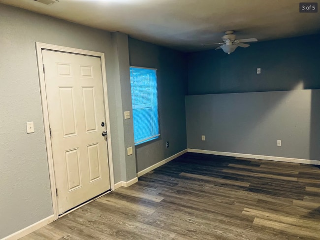 5423-5425 E 27th St in Kansas City, MO - Foto de edificio - Building Photo