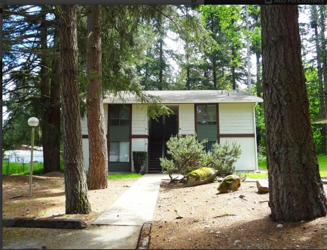 property at 12303 118 Ave Ct E