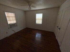 2416 31st St in Lubbock, TX - Building Photo - Building Photo