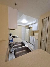 761 SW 148th Ave in Davie, FL - Building Photo - Building Photo