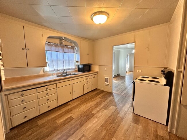 1308 N Cook St in Spokane, WA - Building Photo - Building Photo