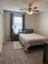 11872 W Alvarado Rd in Avondale, AZ - Foto de edificio - Building Photo