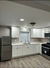 1039 David Dr, Unit 1E in Bensenville, IL - Building Photo - Building Photo