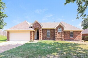 7254 Schilling Cove W in Memphis, TN - Building Photo