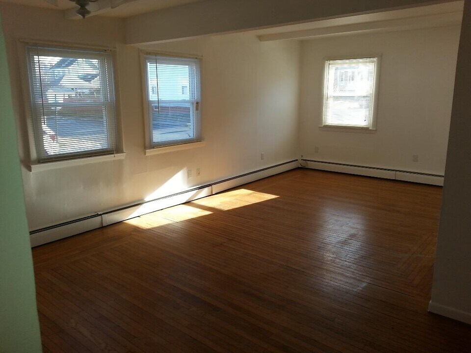 36 Evarts St in Newport, RI - Building Photo