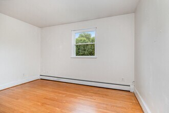 7 Norwood St in Kilmarnock, VA - Building Photo - Building Photo