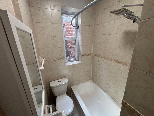 5111 Palisade Ave in West New York, NJ - Foto de edificio - Building Photo