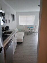 1601 Meridian Ave in Miami Beach, FL - Building Photo - Building Photo