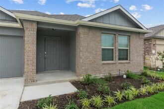 138 Esparza Dr in Bastrop, TX - Building Photo - Building Photo