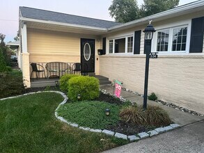 304 Browning Ln in Cherry Hill, NJ - Building Photo - Building Photo