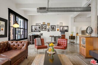 814 S Spring St-Unit -5 in Los Angeles, CA - Foto de edificio - Building Photo