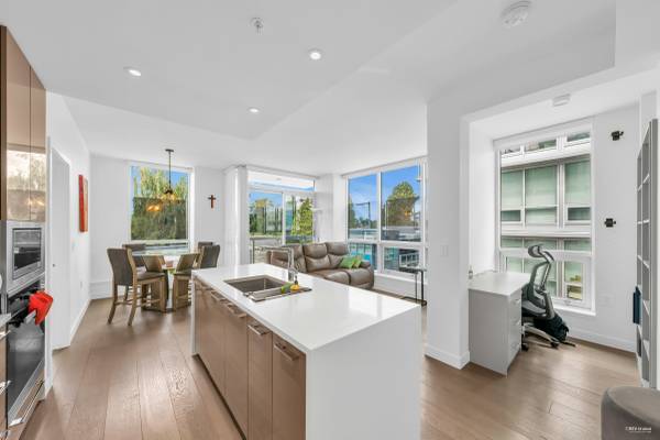 5289 Cambie St in Vancouver, BC - Building Photo - Building Photo
