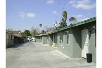 6916 Emil Ave in Bell Gardens, CA - Building Photo - Building Photo