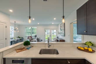 15 High Street Residences in Norwell, MA - Building Photo - Building Photo