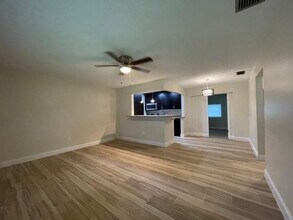 2480 NW 81st Terrace in Sunrise, FL - Building Photo - Building Photo