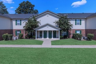 Madison Ridge Apartments in Dickson, TN - Foto de edificio - Building Photo