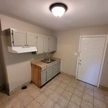 1102 Logan St, Unit A in Greensboro, NC - Building Photo - Building Photo