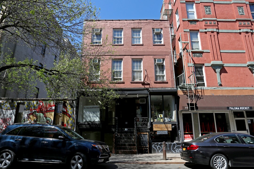 9 Clinton St in New York, NY - Building Photo